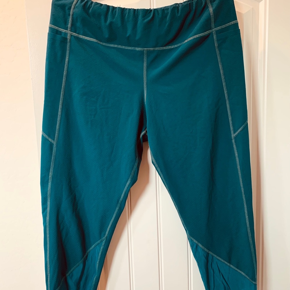 Athleta Coastal Teal Donny Action Mesh Trainer